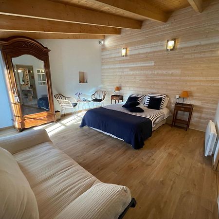 Logis Saint Leonard Bed & Breakfast Dompierre-sur-Mer Bagian luar foto