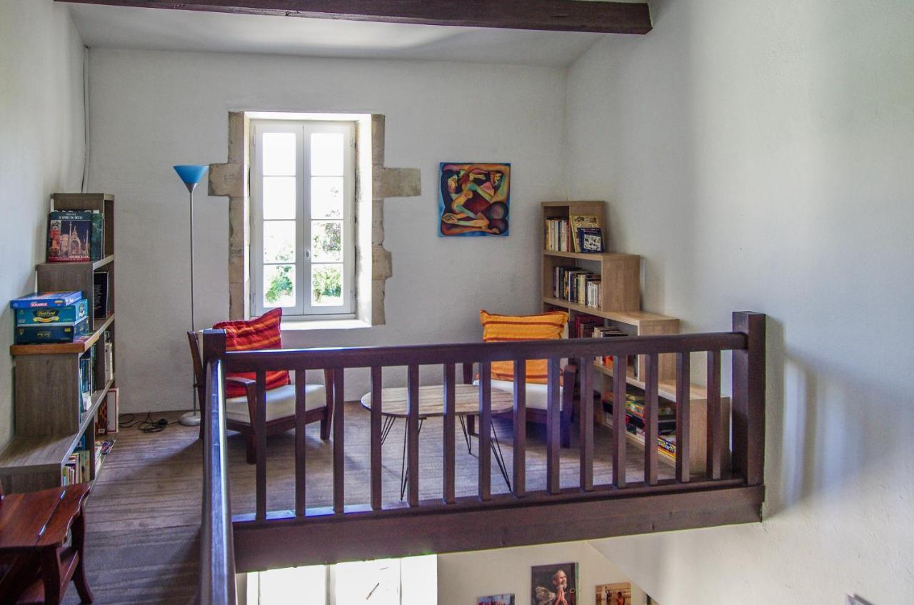 Logis Saint Leonard Bed & Breakfast Dompierre-sur-Mer Bagian luar foto