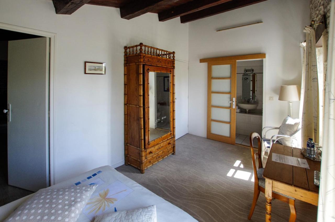 Logis Saint Leonard Bed & Breakfast Dompierre-sur-Mer Bagian luar foto