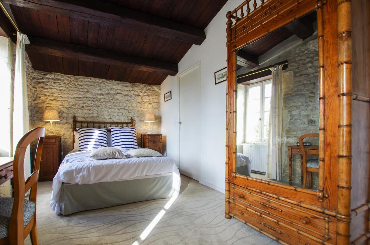 Logis Saint Leonard Bed & Breakfast Dompierre-sur-Mer Bagian luar foto