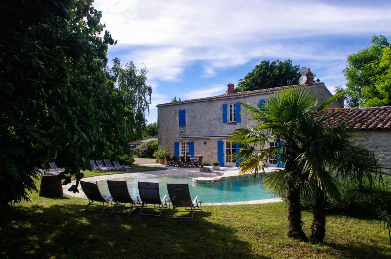 Logis Saint Leonard Bed & Breakfast Dompierre-sur-Mer Bagian luar foto