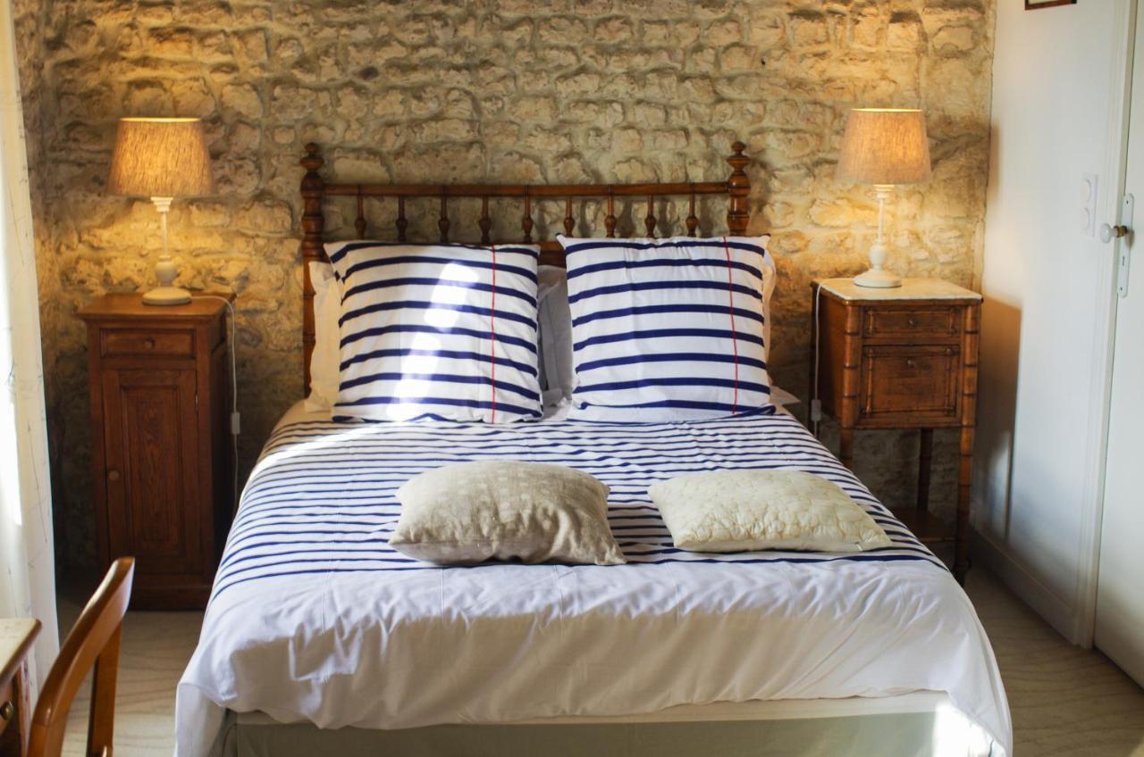 Logis Saint Leonard Bed & Breakfast Dompierre-sur-Mer Bagian luar foto