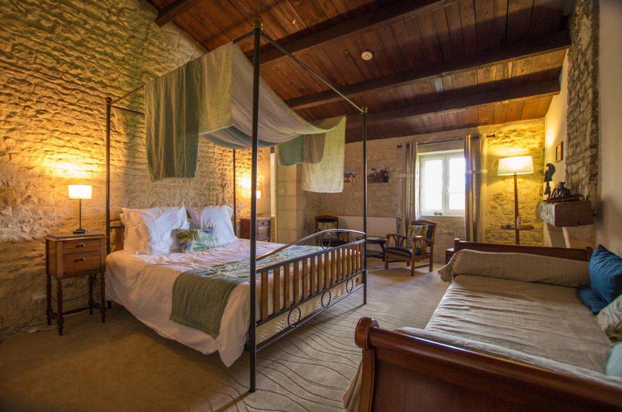 Logis Saint Leonard Bed & Breakfast Dompierre-sur-Mer Bagian luar foto